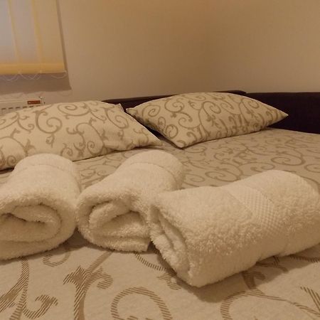 Kety Apartments Kragujevac Eksteriør billede