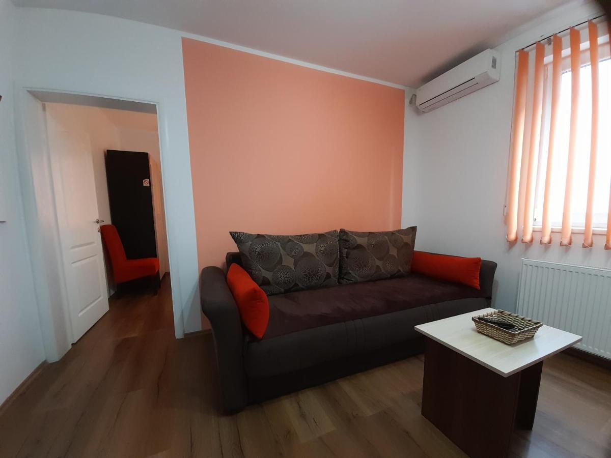 Kety Apartments Kragujevac Eksteriør billede