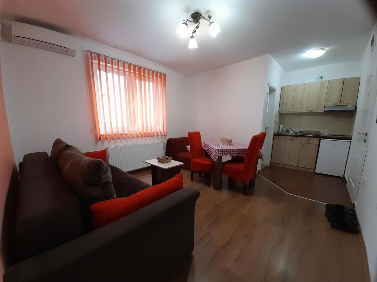 Kety Apartments Kragujevac Eksteriør billede