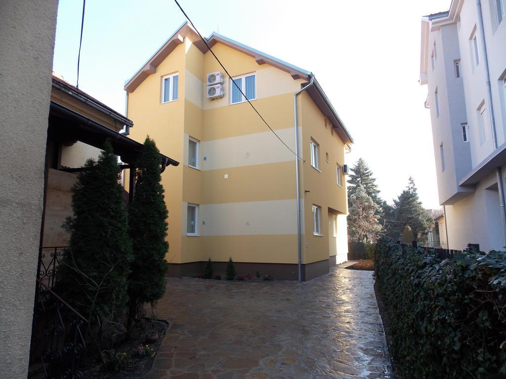 Kety Apartments Kragujevac Eksteriør billede